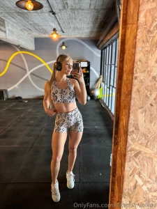 Hahaha this is how many pics i normally take to just get one good one part 11