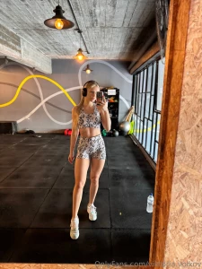 Hahaha this is how many pics i normally take to just get one good one part 3