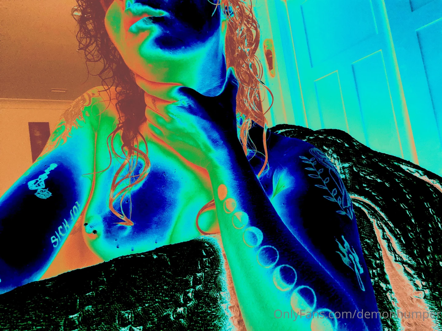 You paid me to watch you jerk but i m kinda into it low light tub part 1 