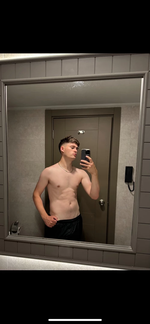 What have you been up to today dm me and we can chat 