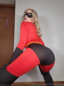 Do you think i should make some naughty videos as mrs incredible