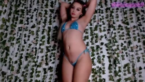 Bust on a barely legal stripper joi role play dirty talk twerking dm part 1