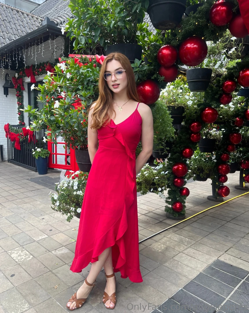 Already everyone around here is getting ready for the holidays new part 2 