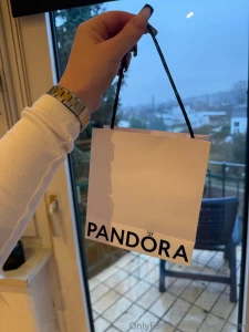 Do you like to give gifts or receive gifts