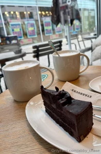 If you still haven t tried this chocolate cake from starbucks you re