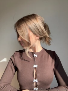 Does it look good with my hair up or down write in the comments