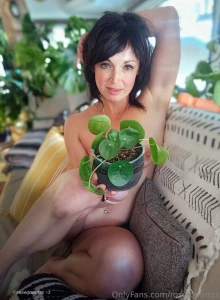 I don t normally post a plant picture on my only fans but if i do my