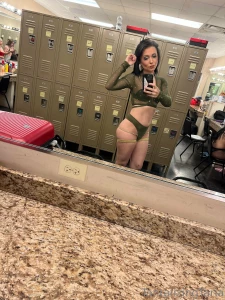 I look good in green part 8