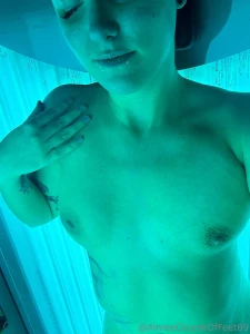 I found my way back into the tanning bed