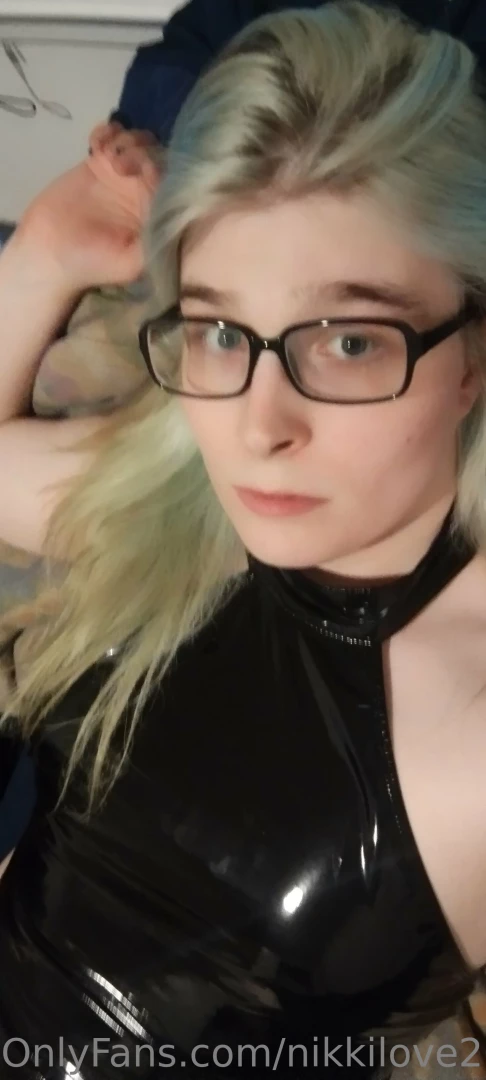 Babeeeee come on please fuck me 