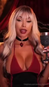 Hope you had a yummy dark halloween but now i m trading for mistletoe part 1