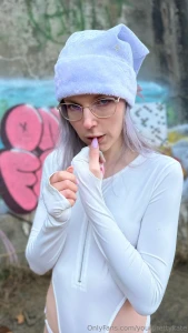 I get so shy when doing outdoor shoots