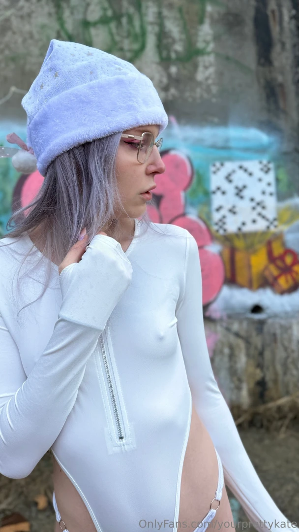 I get so shy when doing outdoor shoots part 1 