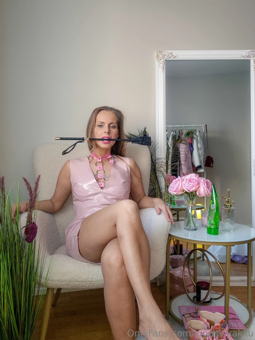 Lace leather and control guess which one snaps first 