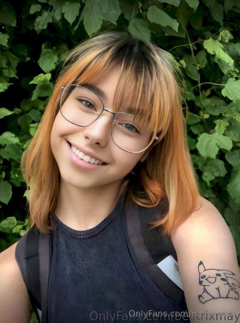 Beatrixmay just turned 18 and her page is already filled with part 349 