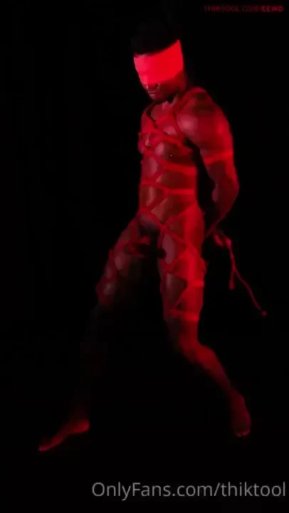 Daddy met up with echoxxxavier for some bondage stroking and 