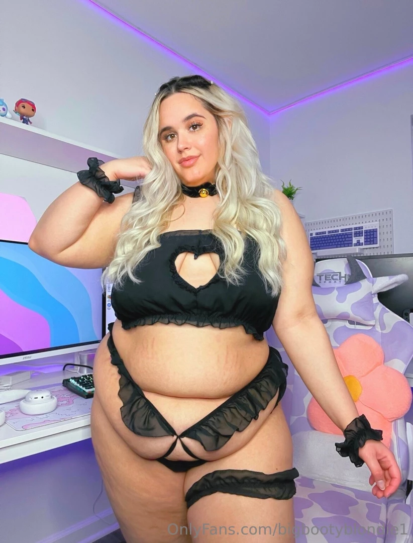 Feed me while i play video games part 1 