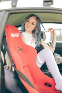 Euer car-girl wurde gew nscht darf es etwas mehr nackte haut sein dann part 2