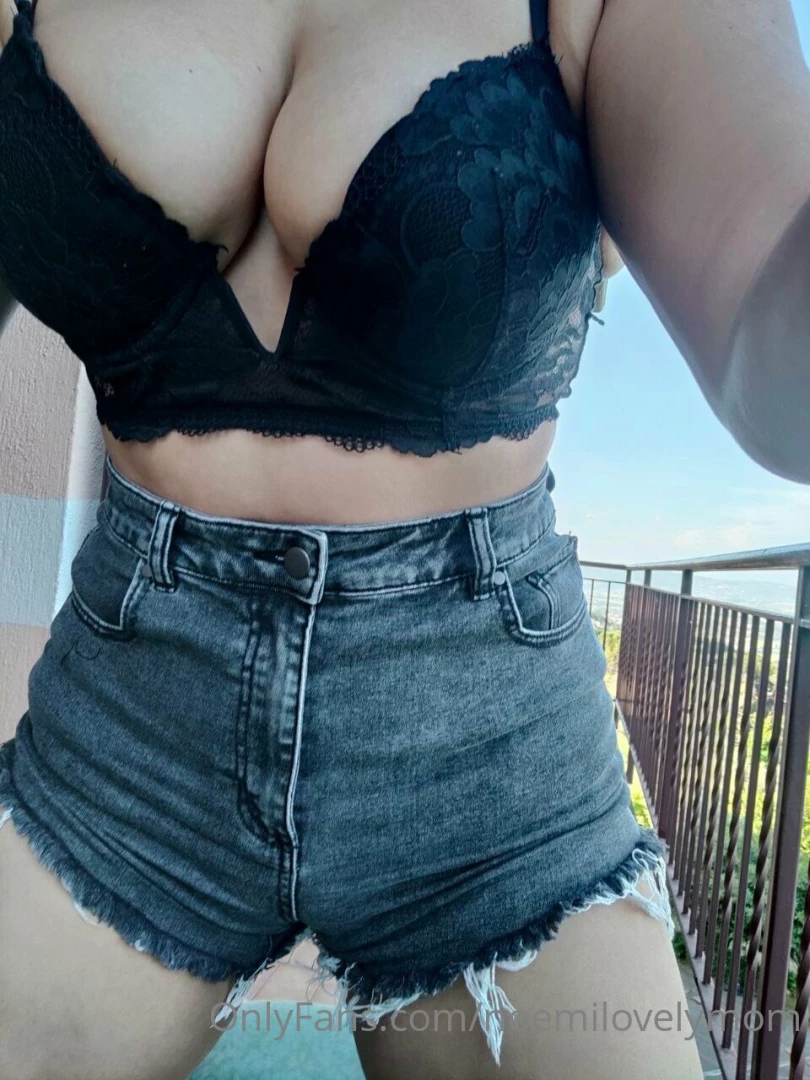 Would you undress me on a daily basis part 1 