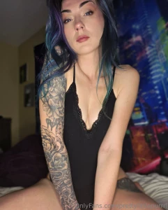 Do i give off more of a sweet and sassy vibe or a dominant sexy one