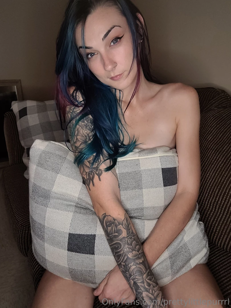 Sweet little kinky monster waiting for you to come play send me a 