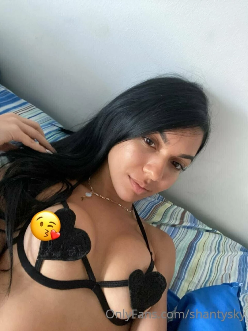 Come and lay down with me i have a naughty surprise for you dm me 