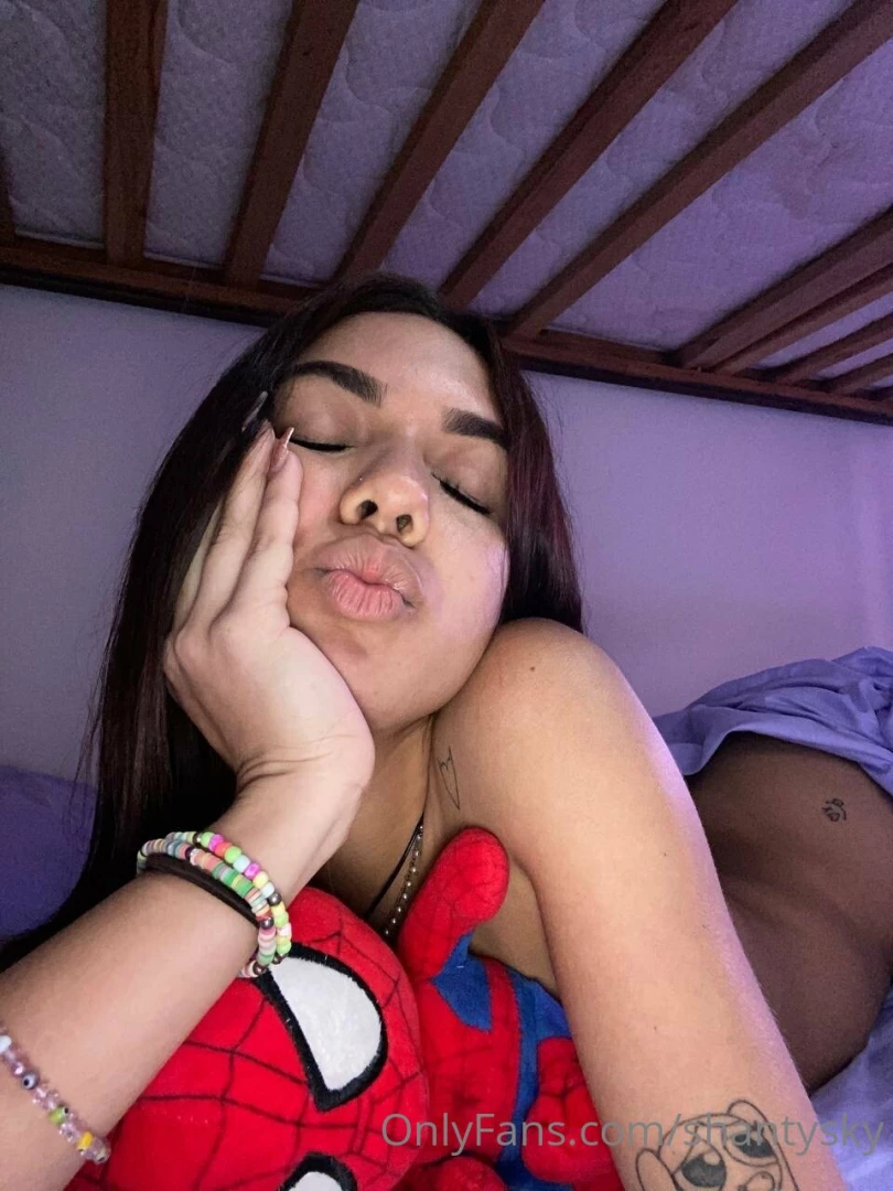 Every morning i wake up wishing i was waking up next to someone as hot 