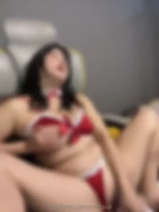 Content from the stream the other day sorry for cumming a lot please 