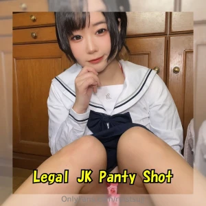 How was your weekend here s a cute selfie in uniform i hope you liked