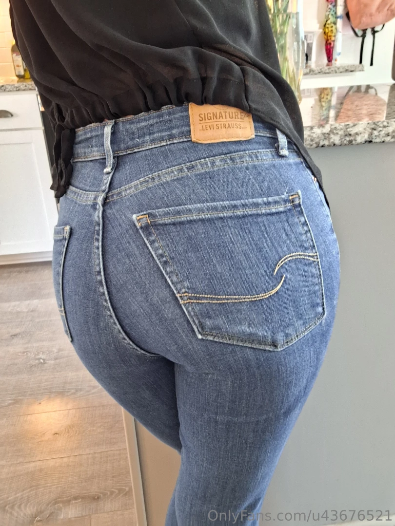 What do you think model for levi s i loooooove levi s part 1 