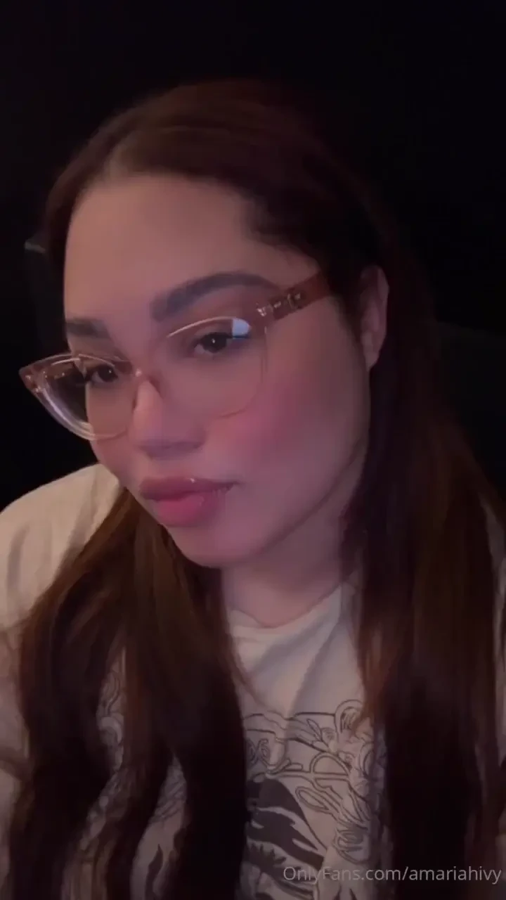 Message me and tell me what you would do to my pretty lil face 