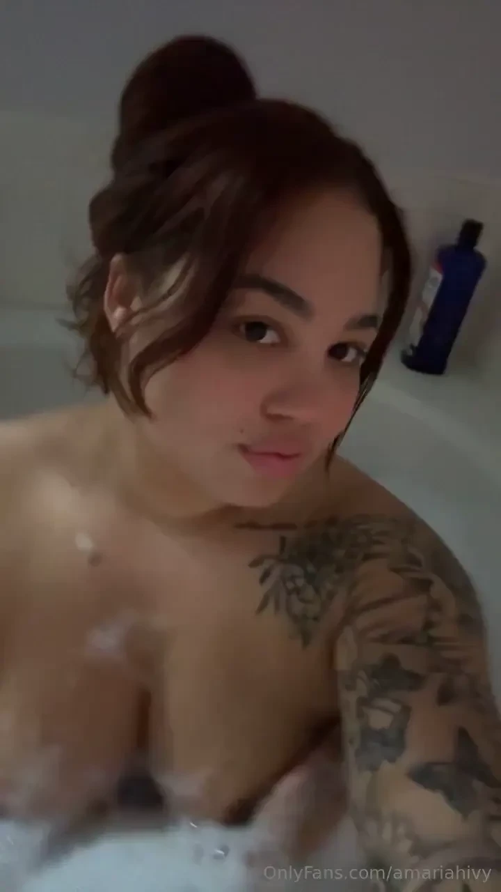 Happy new year i told you all i would be back 