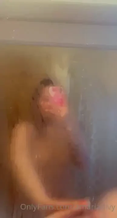 Steamy come shower with me 
