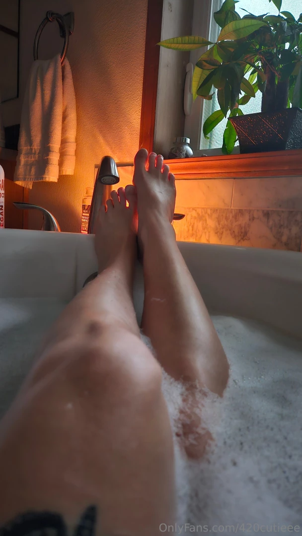 My toes are ready to be sucked and massaged part 1 