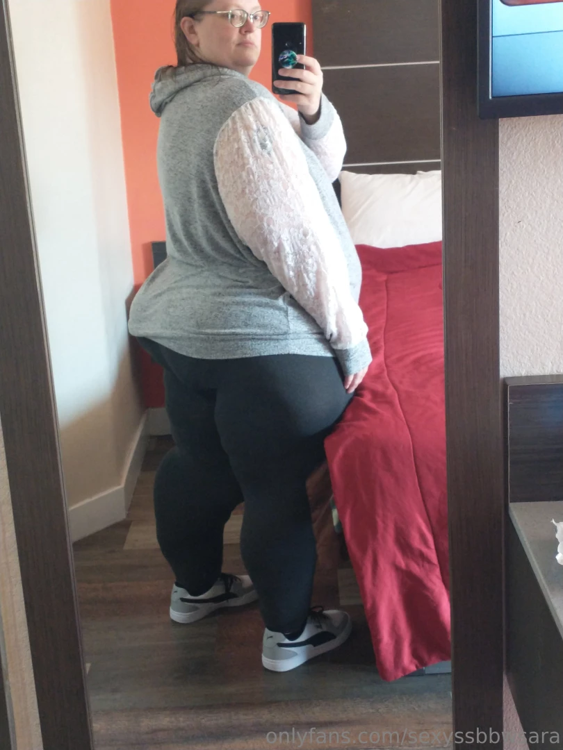 My outfit for the day i think i look fly 