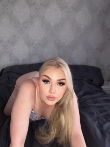 I m your cute blonde girl next door with a dirty mind part 15