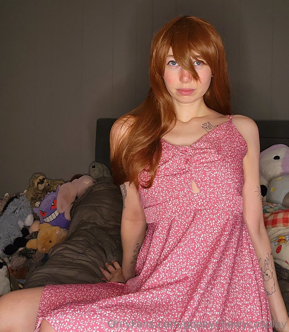 I love this brown wig and the pink deess looks so nice with it 