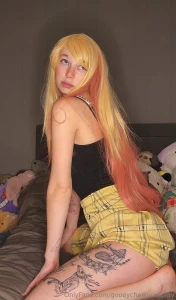 This outfit makes me feel sassy especially with the wig part 4