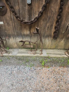 I messed my back up yesterday and i m still in a great deal of pain i