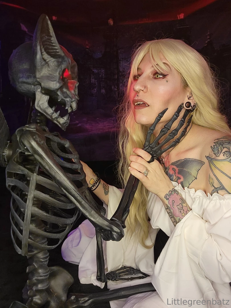 She got a date at midnight with nosferatu nsfw part 18 