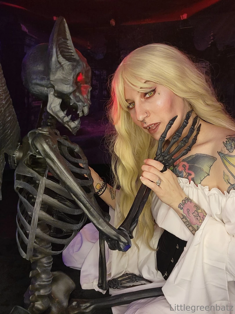 She got a date at midnight with nosferatu nsfw part 17 