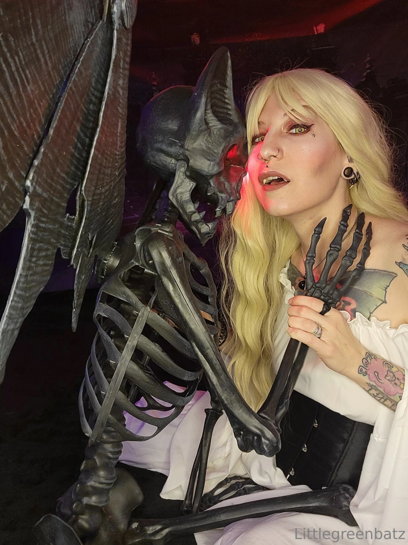 She got a date at midnight with nosferatu nsfw part 20 