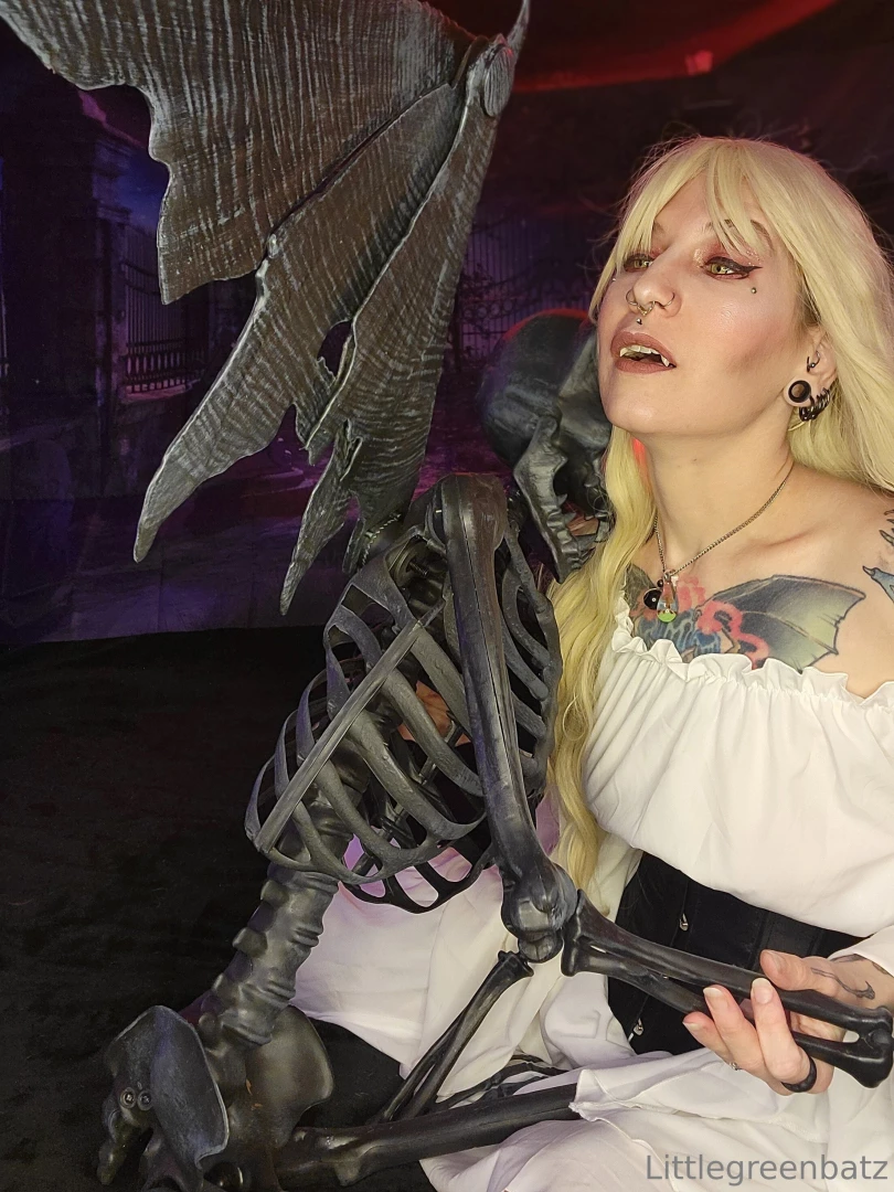 She got a date at midnight with nosferatu nsfw part 11 