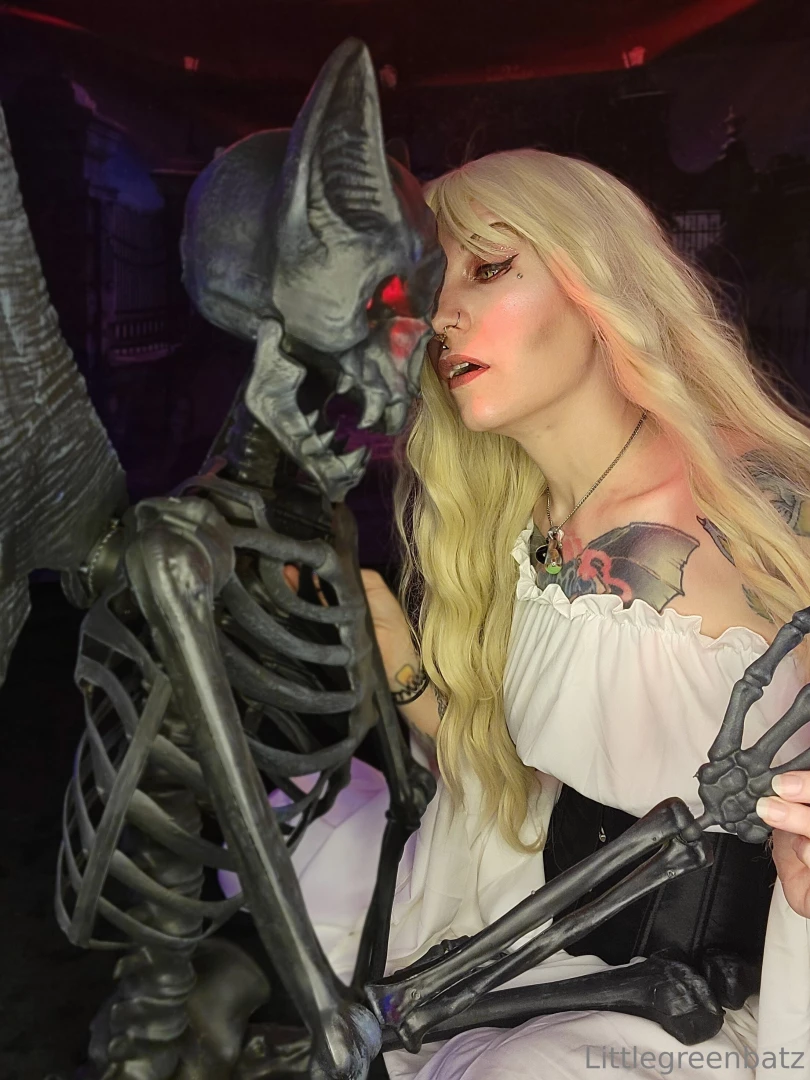 She got a date at midnight with nosferatu nsfw 