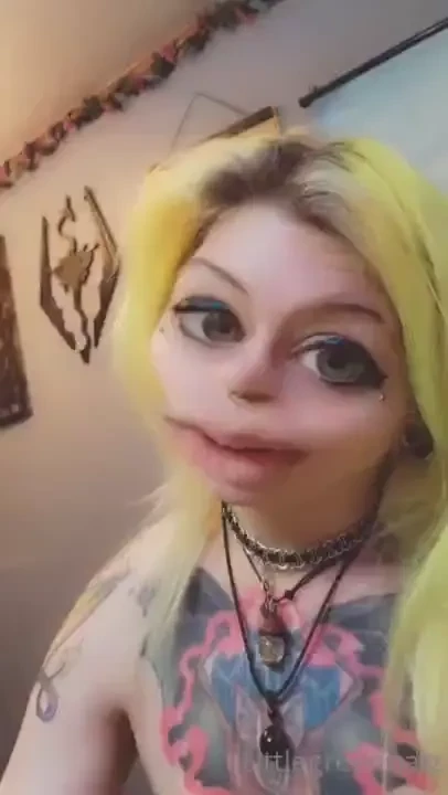 Advertising for onlyfans be like enjoy this silly video 