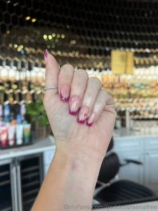 Fresh claws speak volumes about a woman s intentions to ruin reimburse part 1