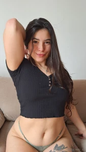 I m looking for a man who knows how to handle me