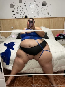 I need you to fill me up every curve every inch of me is desperate for