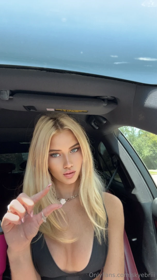 Making onfans vids today what yall wanna see 