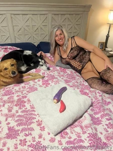 This is how a day of filming custom vids look like for a mom without part 2